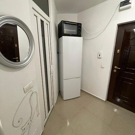 Nikolasstudiocenter Ploieşti Exteriör bild