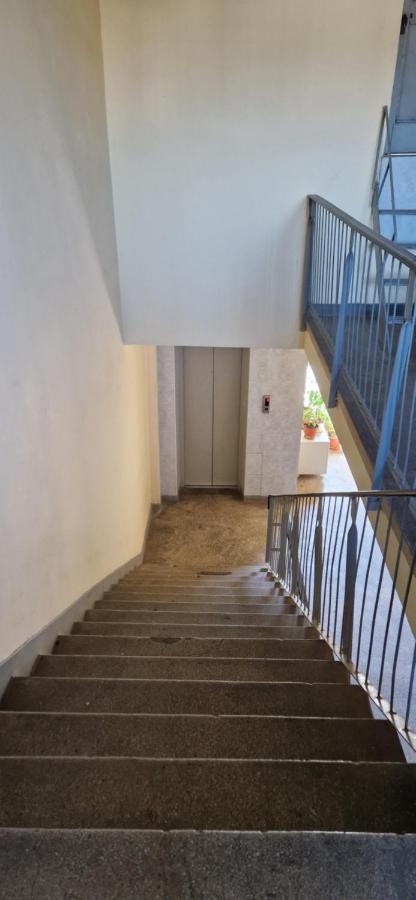 Nikolasstudiocenter Ploieşti Exteriör bild